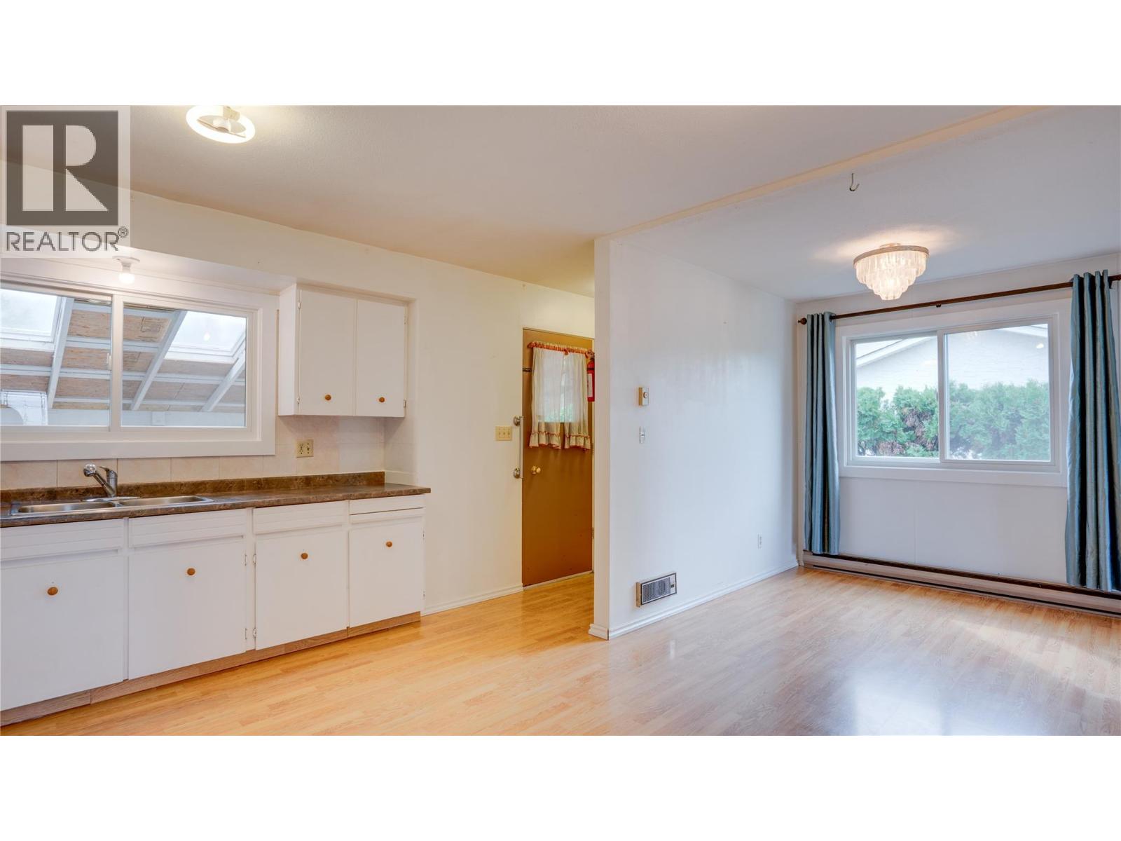 1240 Serene Drive - 6