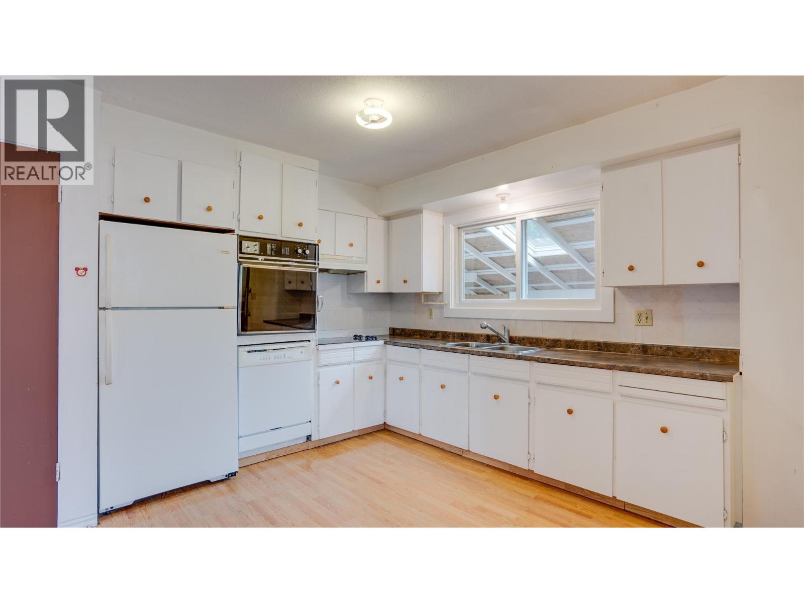 1240 Serene Drive - 8