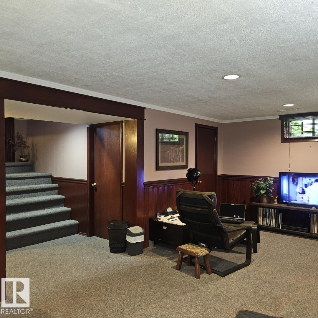 6551 112A ST NW - 23