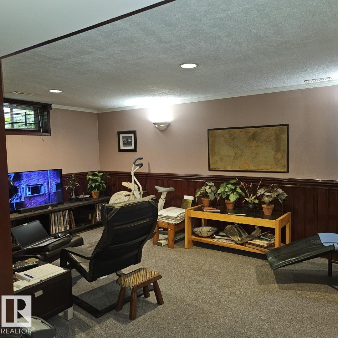 6551 112A ST NW - 24