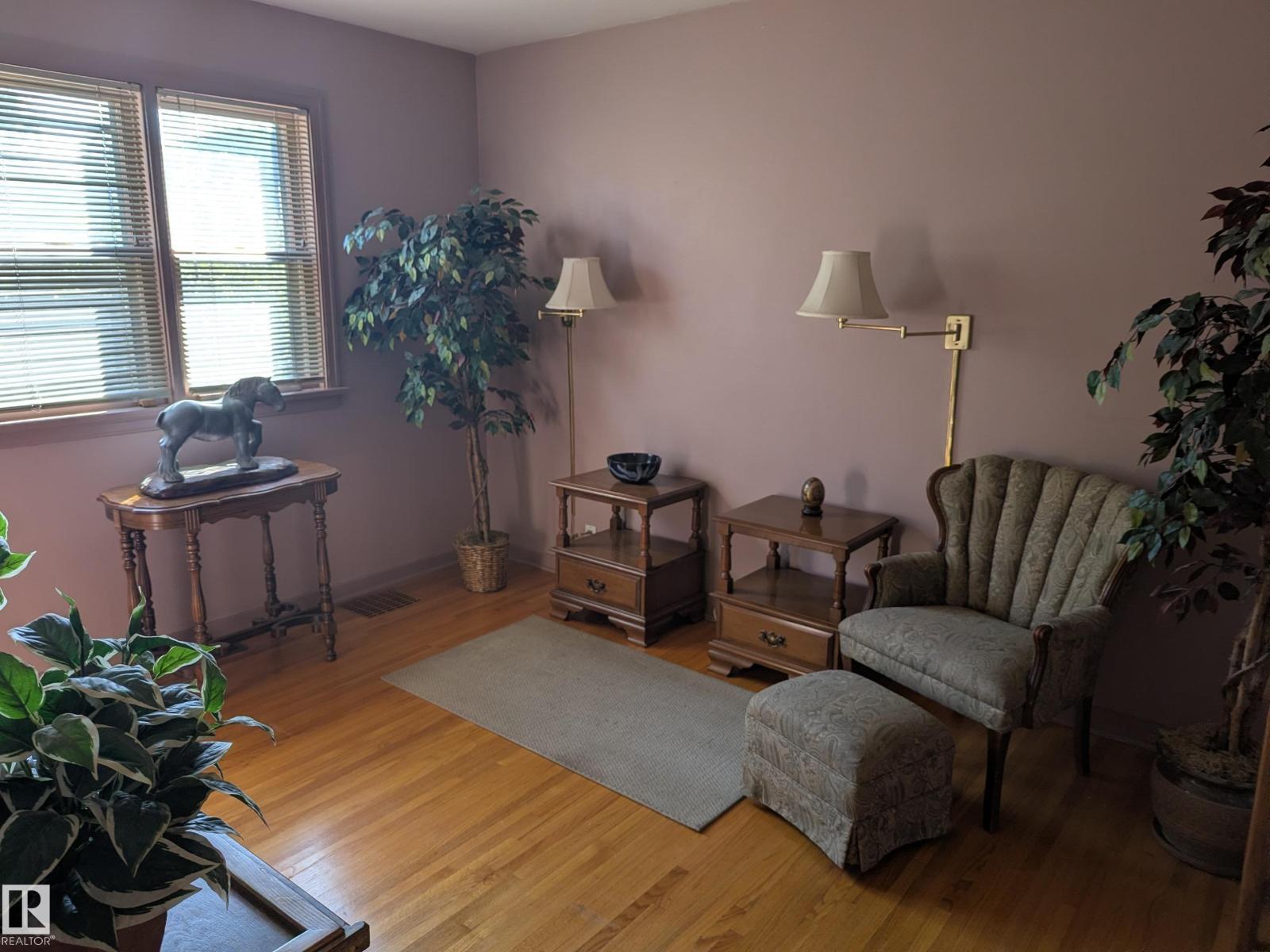 6551 112A ST NW - 12
