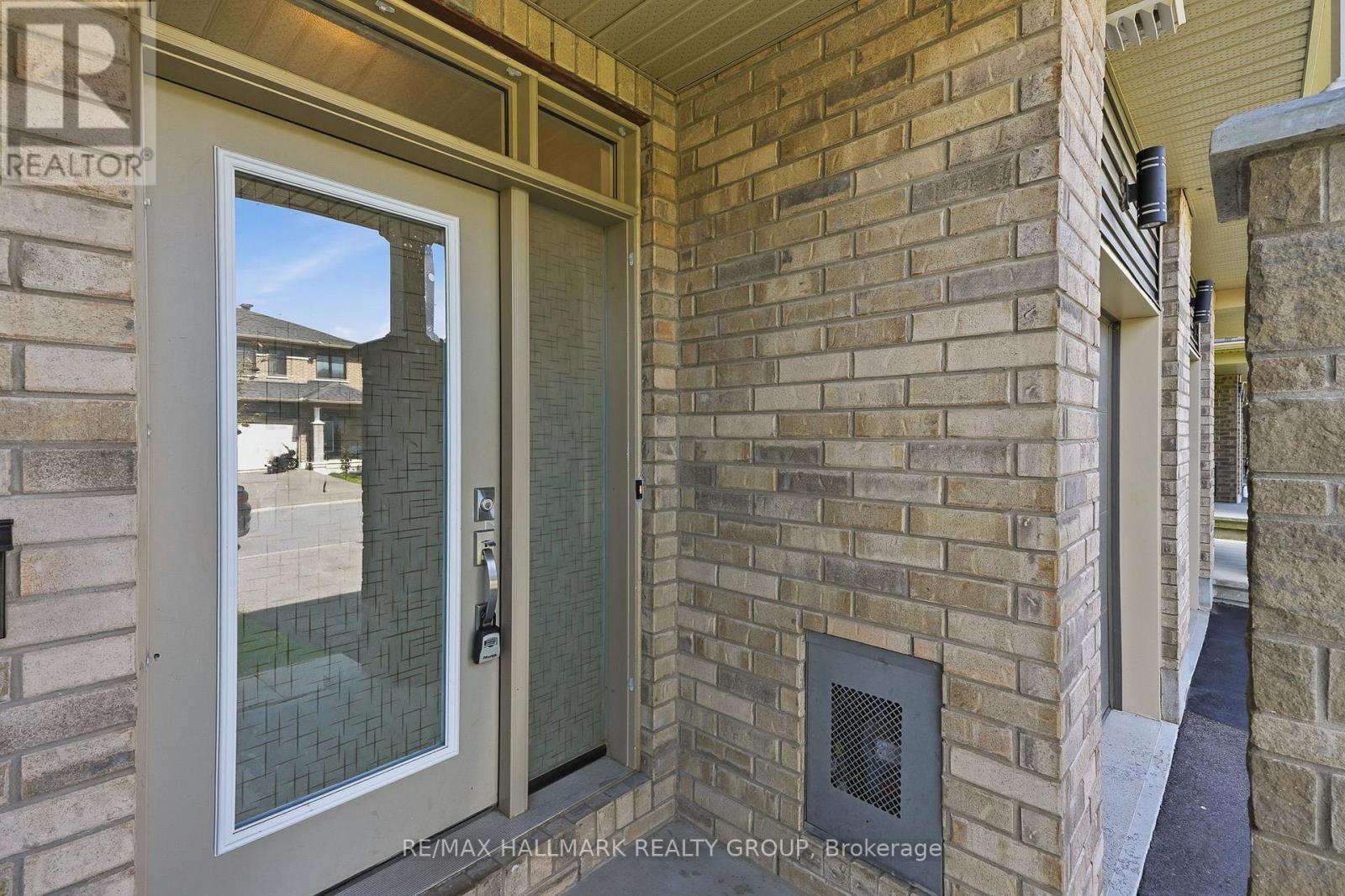 140 TURQUOISE STREET - 4