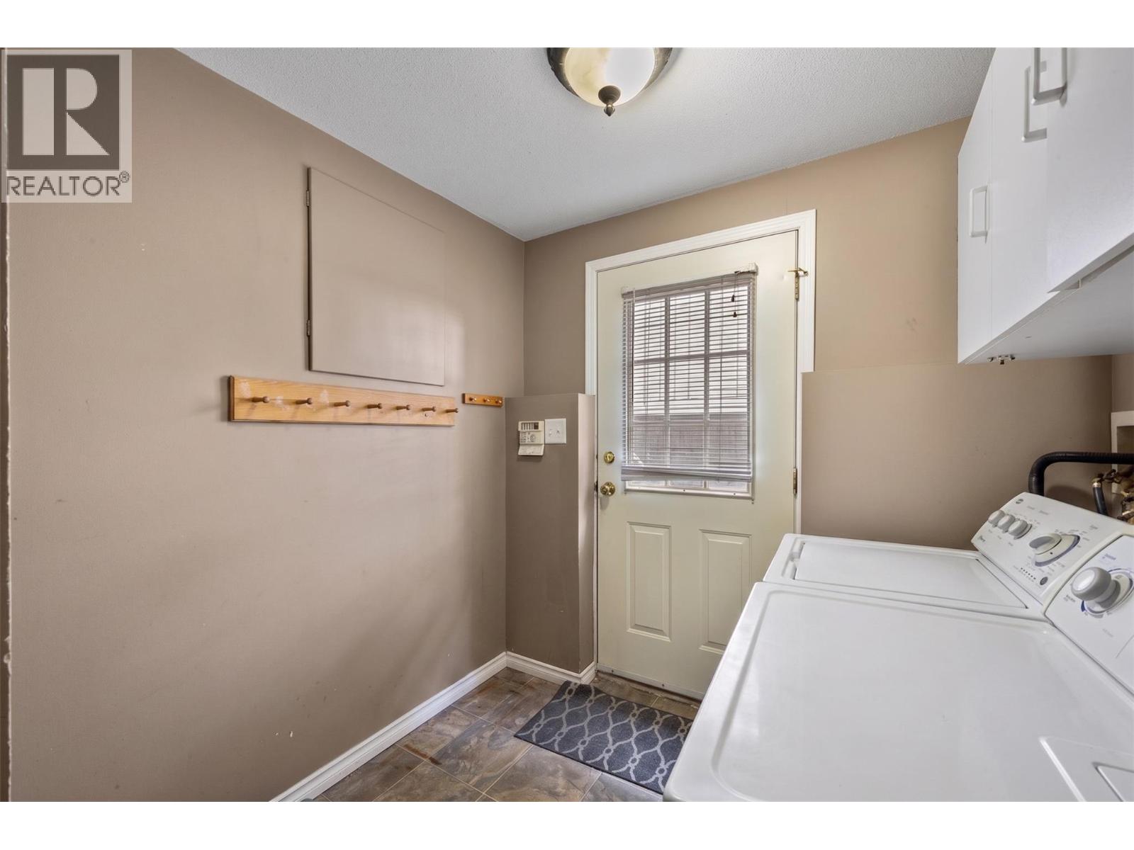 2277 Turnberry Place - Image 9