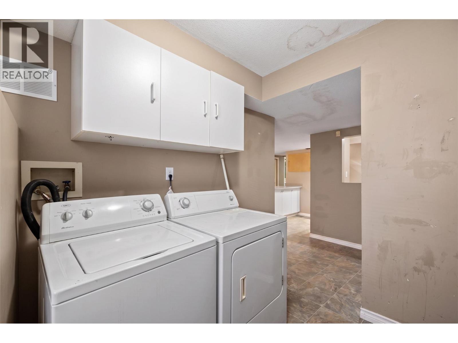 2277 Turnberry Place - 38
