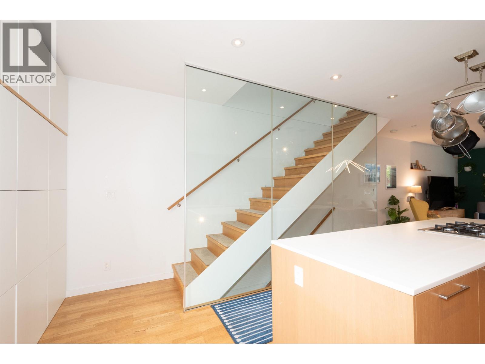 2220 WILLOW STREET, Vancouver