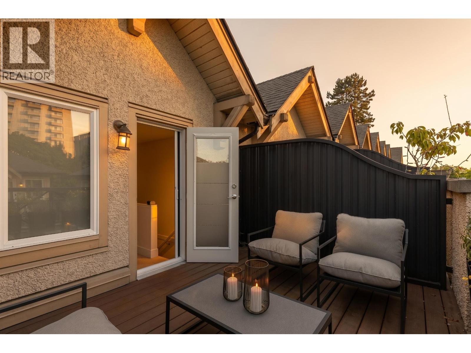 2943 LAUREL STREET, Vancouver