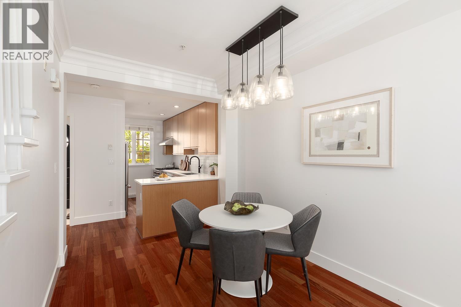 2943 LAUREL STREET, Vancouver