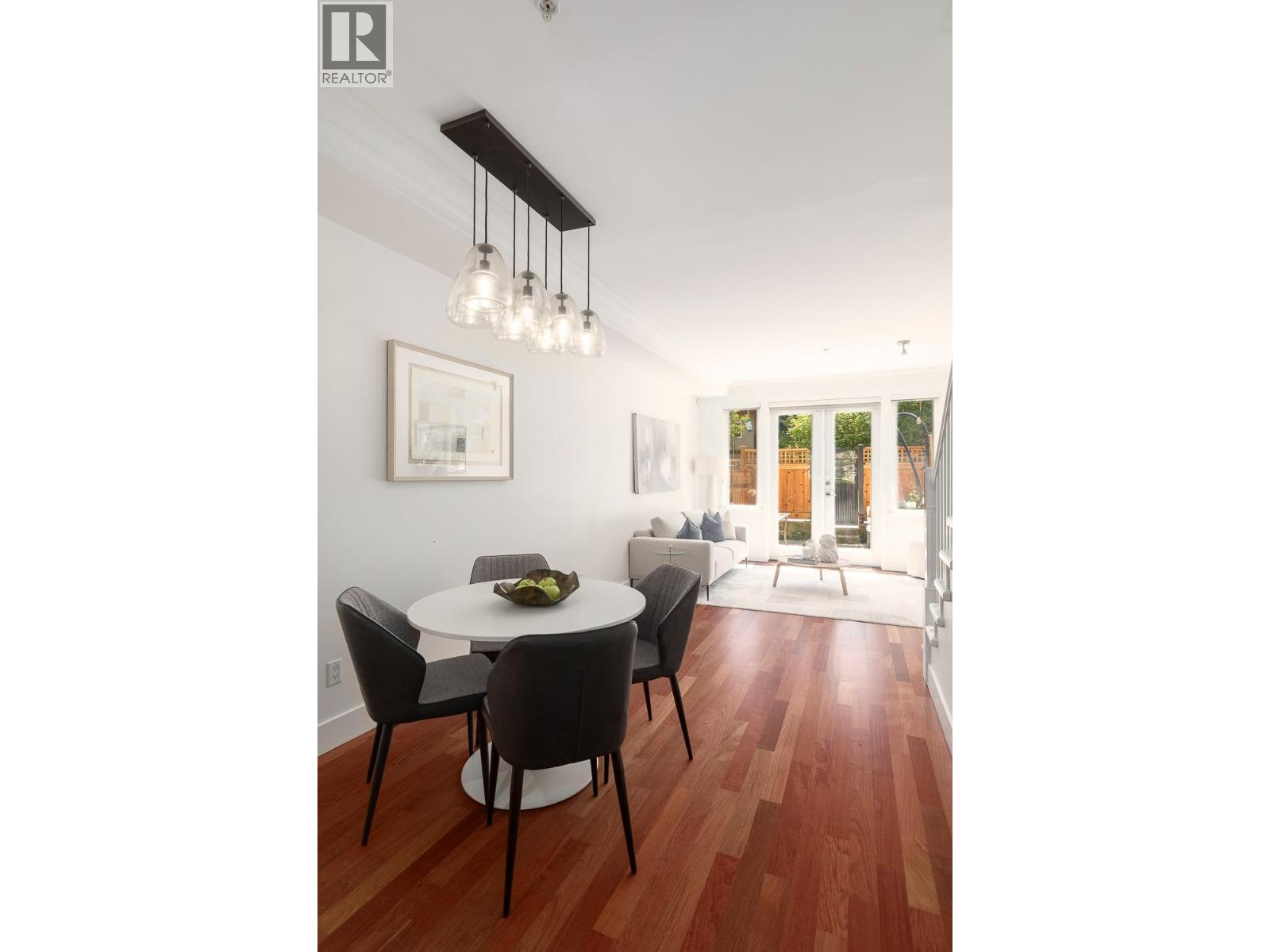 2943 LAUREL STREET, Vancouver