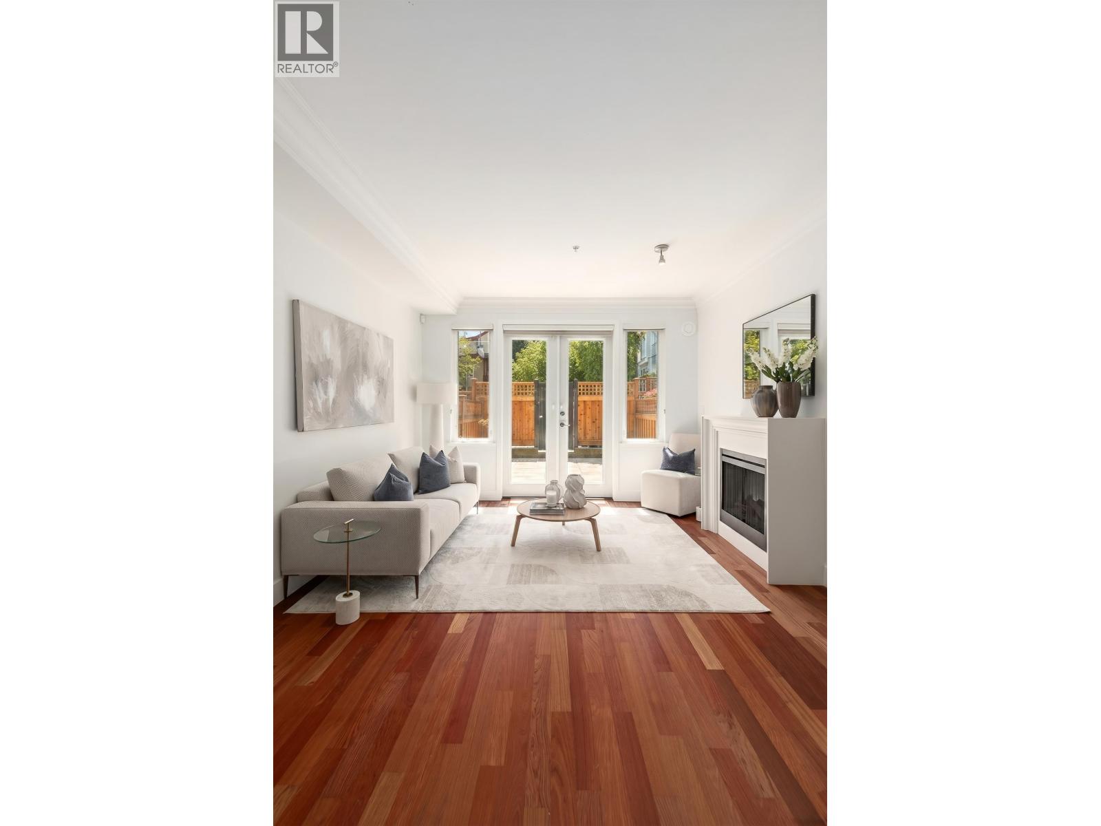 2943 LAUREL STREET, Vancouver