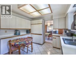 3028 Starlight Way, Coquitlam, BC V3C3P6 Photo 18
