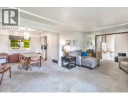 3028 Starlight Way, Coquitlam, BC V3C3P6 Photo 8