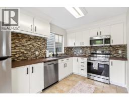 22525 Brickwood Close, Maple Ridge, BC V2X9J5 Photo 24