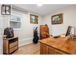 22525 Brickwood Close, Maple Ridge, BC V2X9J5 Photo 7