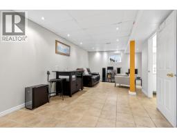 22525 Brickwood Close, Maple Ridge, BC V2X9J5 Photo 8