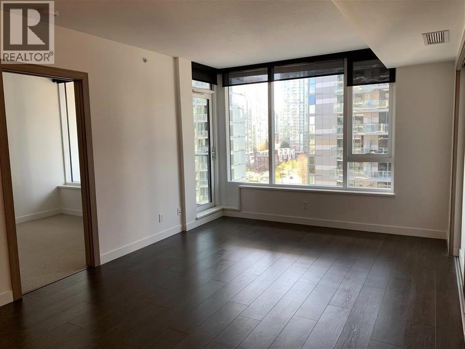 1016 68 SMITHE ST, Vancouver — photo 2