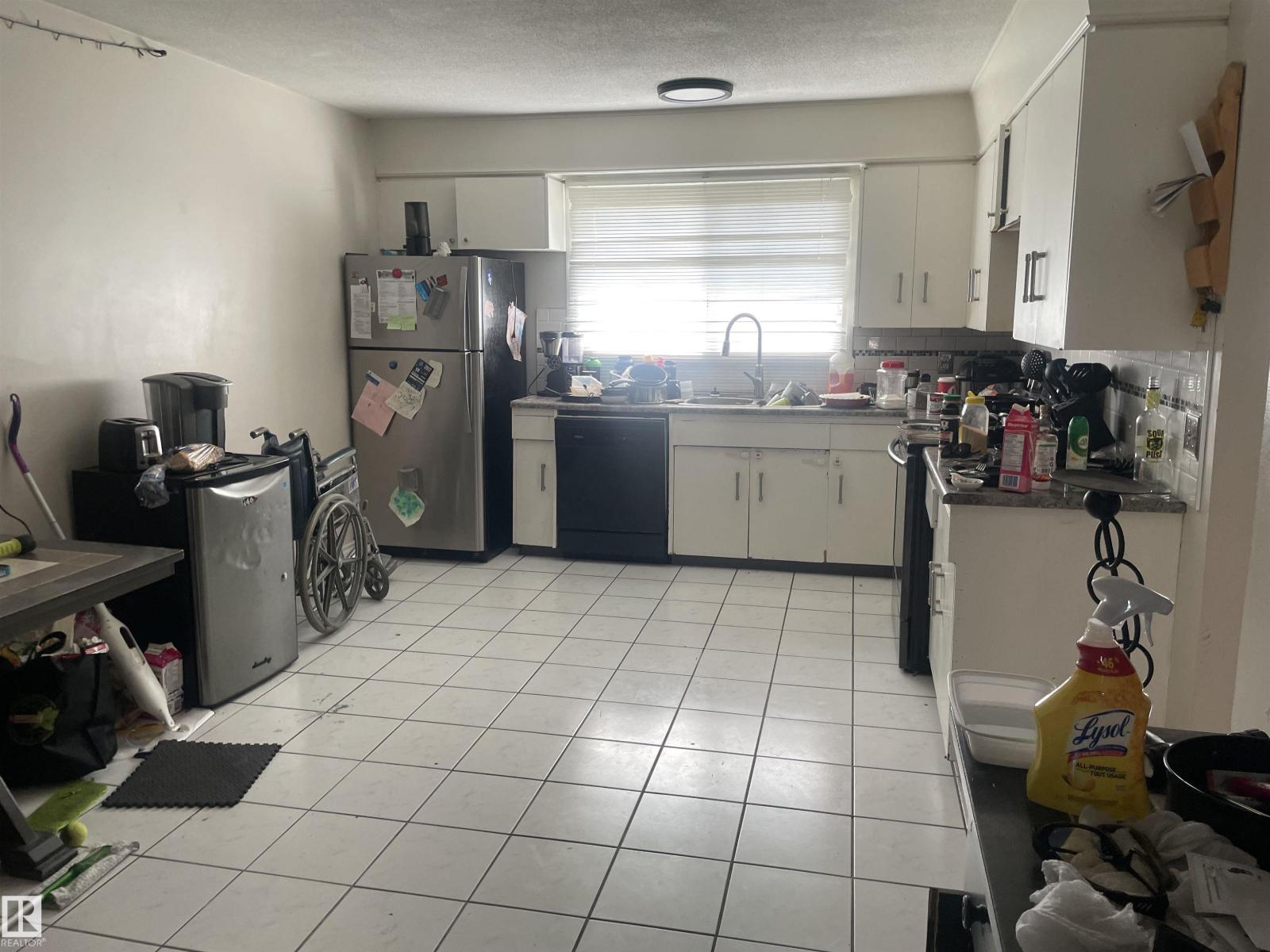34 WOODHAVEN DR - 5