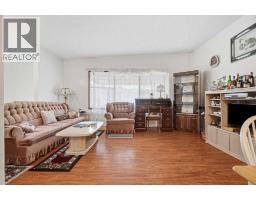 1612 24 Avenue NW - photo 12