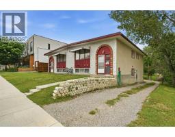 1612 24 Avenue NW - photo 5