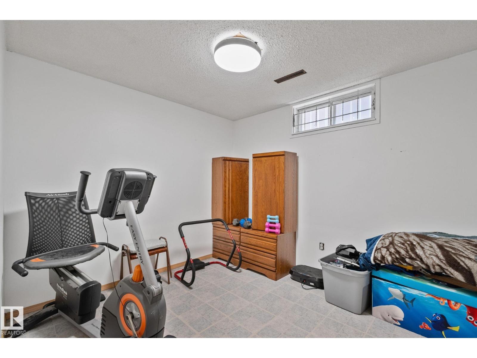 1128 68 ST NW - 31