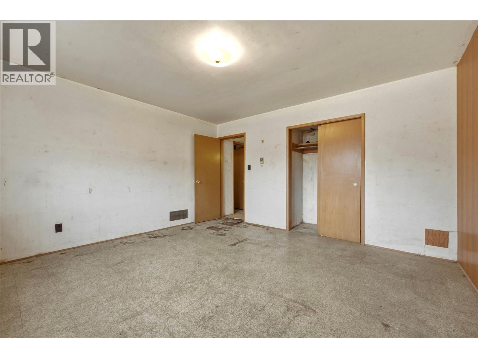 1201 8 Avenue NE - Image 22