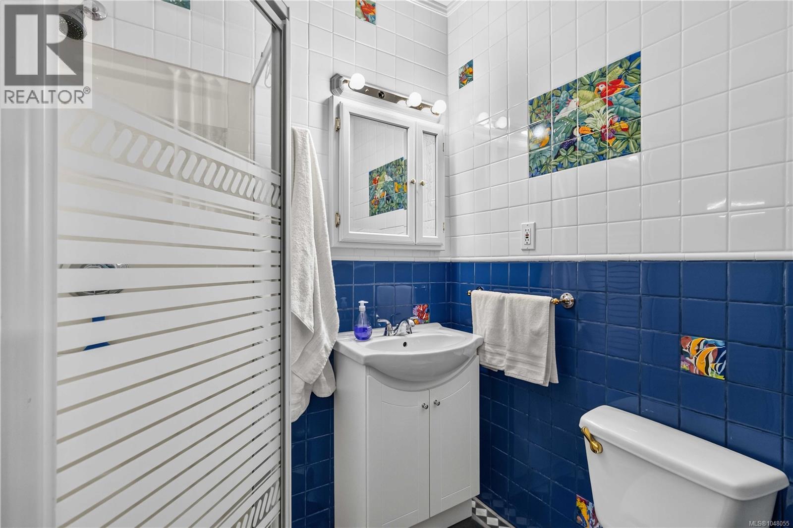  362 Ker Avenue, Saanich