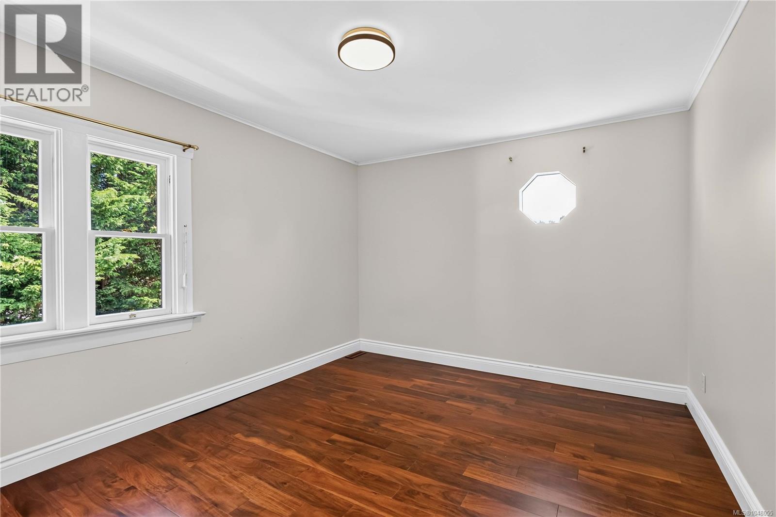  362 Ker Avenue, Saanich
