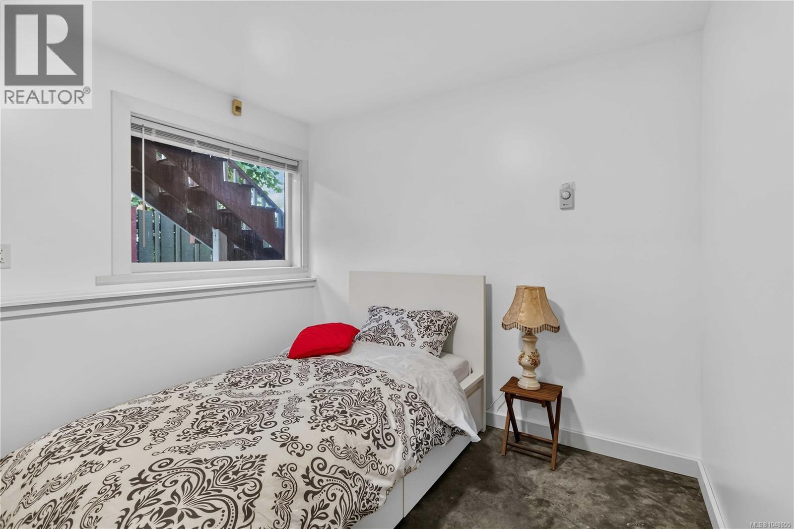  362 Ker Avenue, Saanich