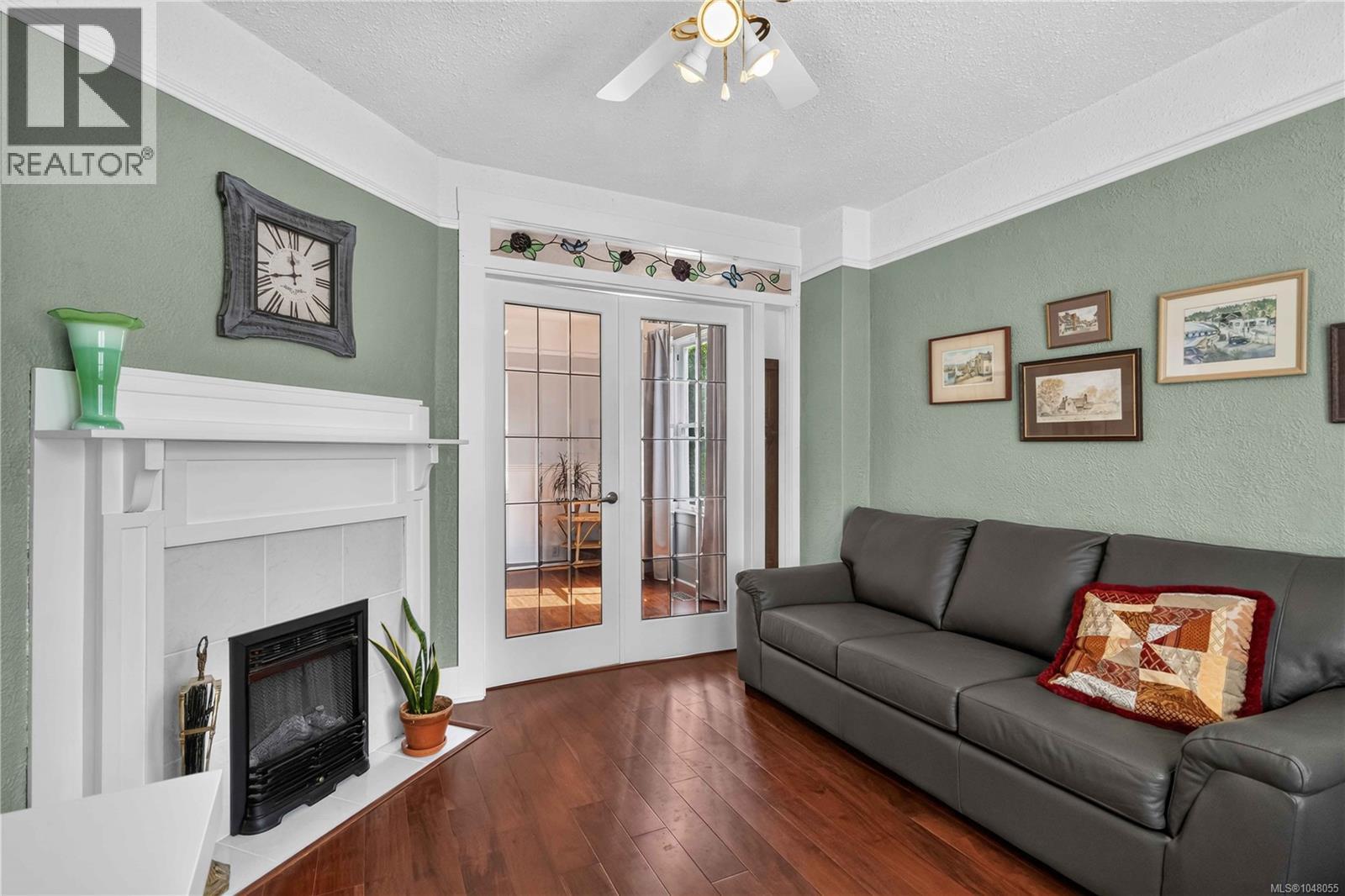  362 Ker Avenue, Saanich