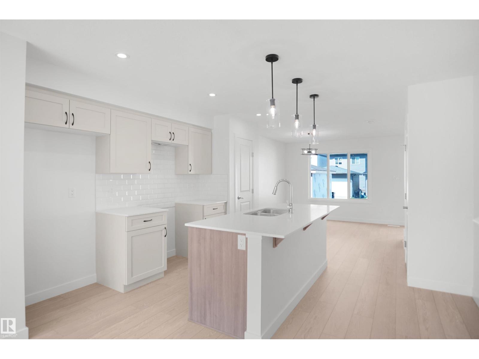 18976 28 AV NW - Image 10