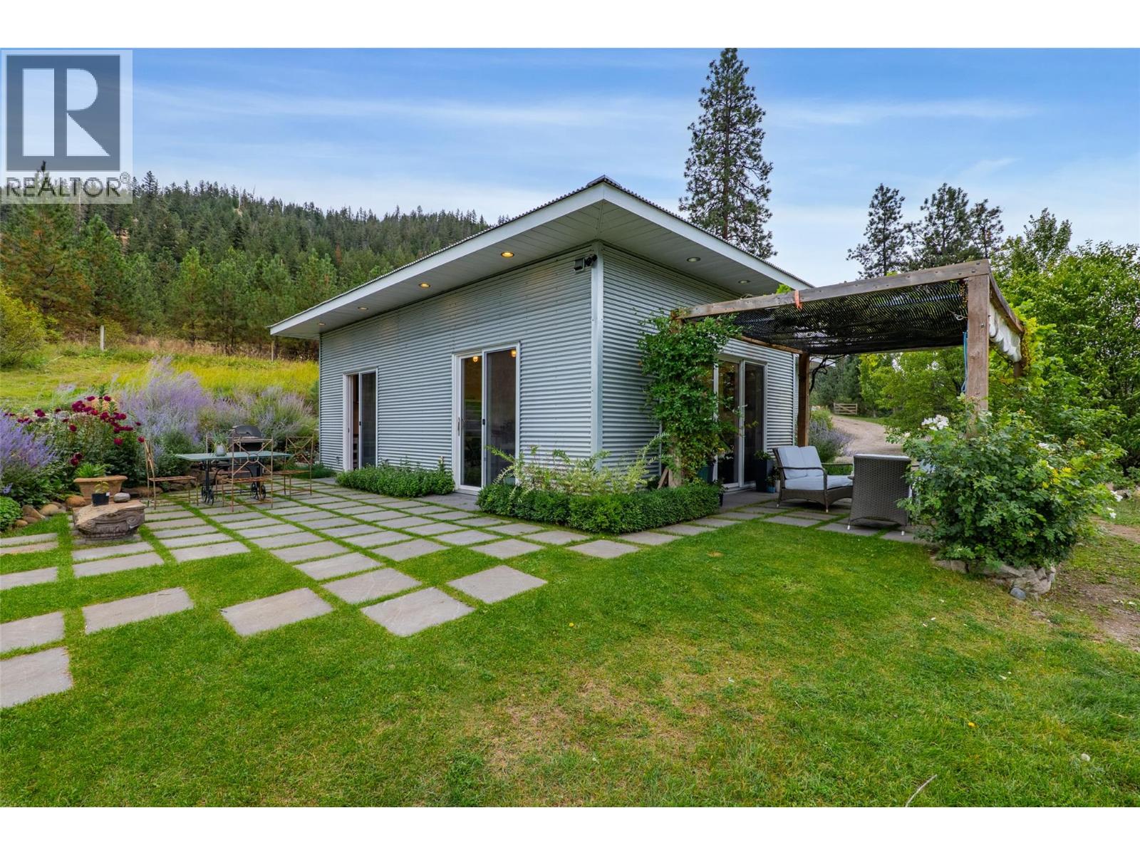 8121 Lyons Road - 7