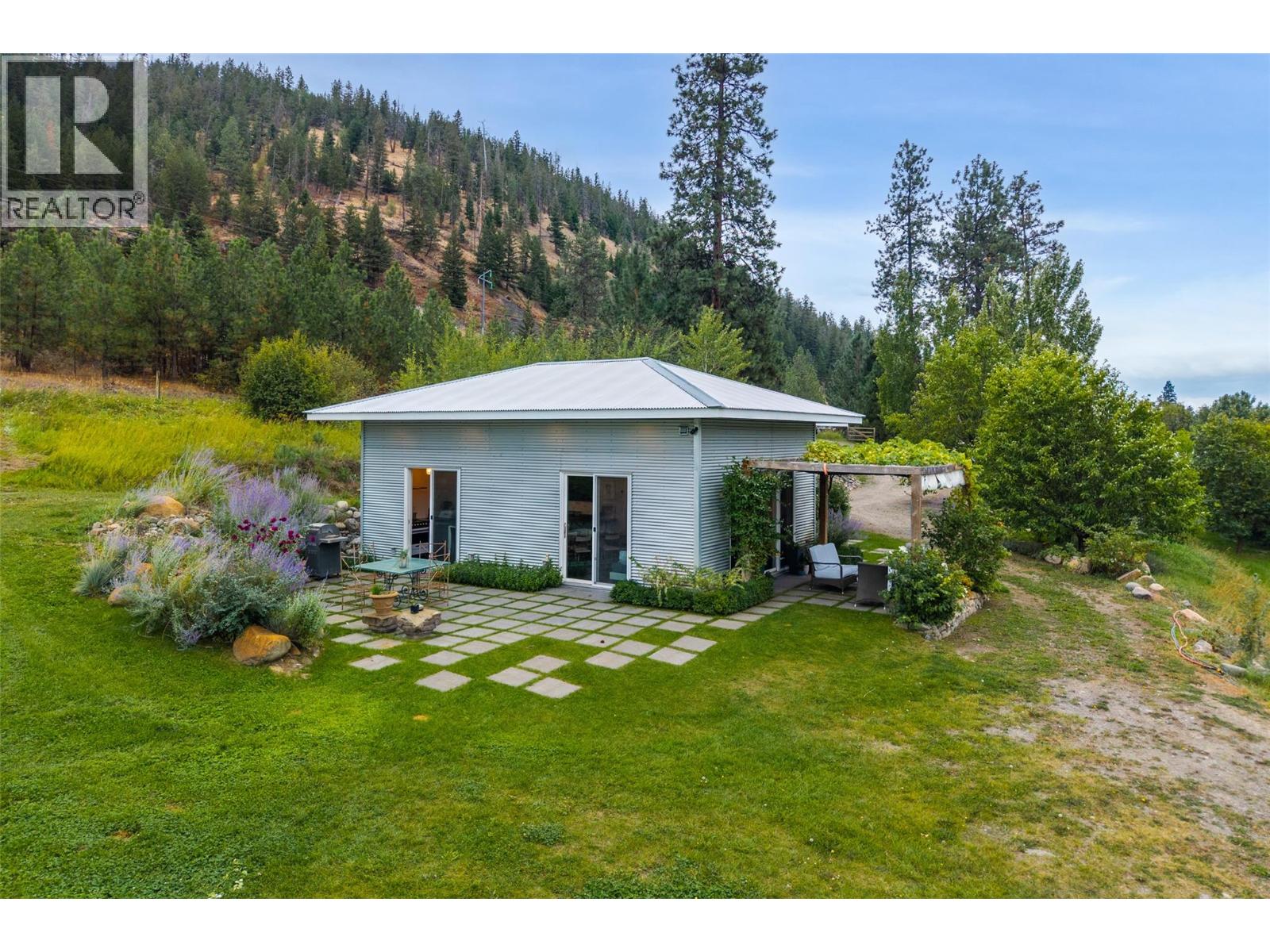 8121 Lyons Road - 8