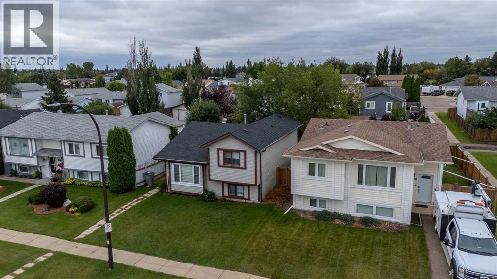 2718 57A Avenue - 33