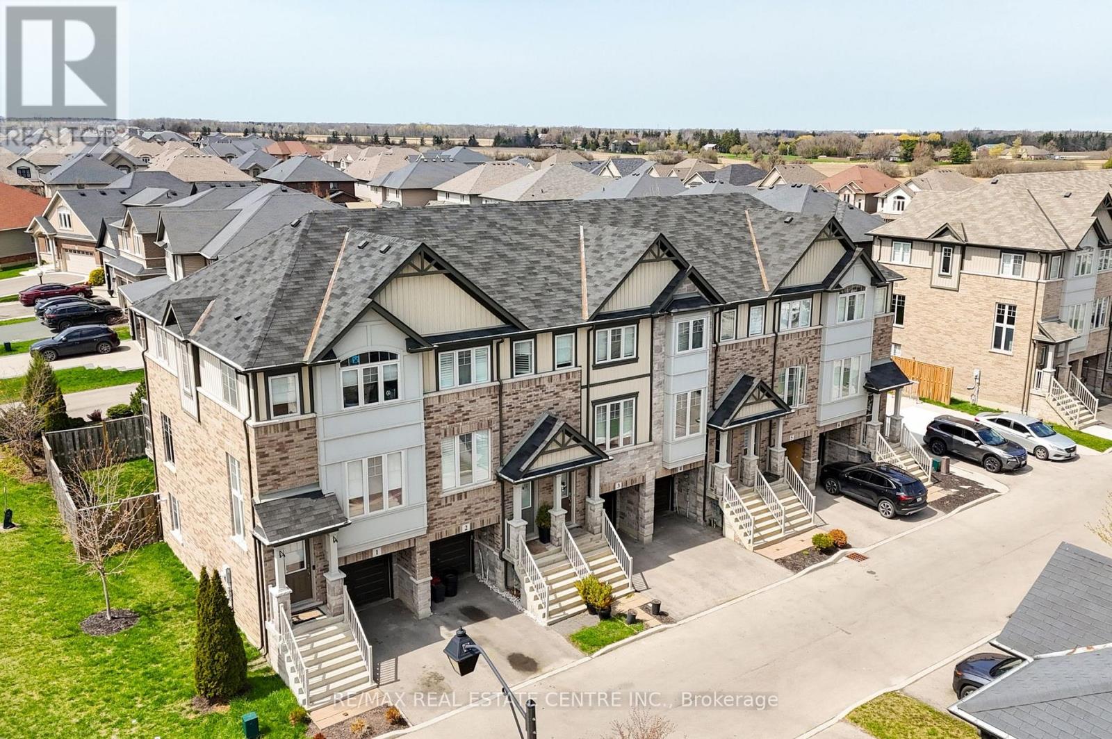 4 - 247 FESTIVAL WAY, Hamilton (Binbrook) — photo 3