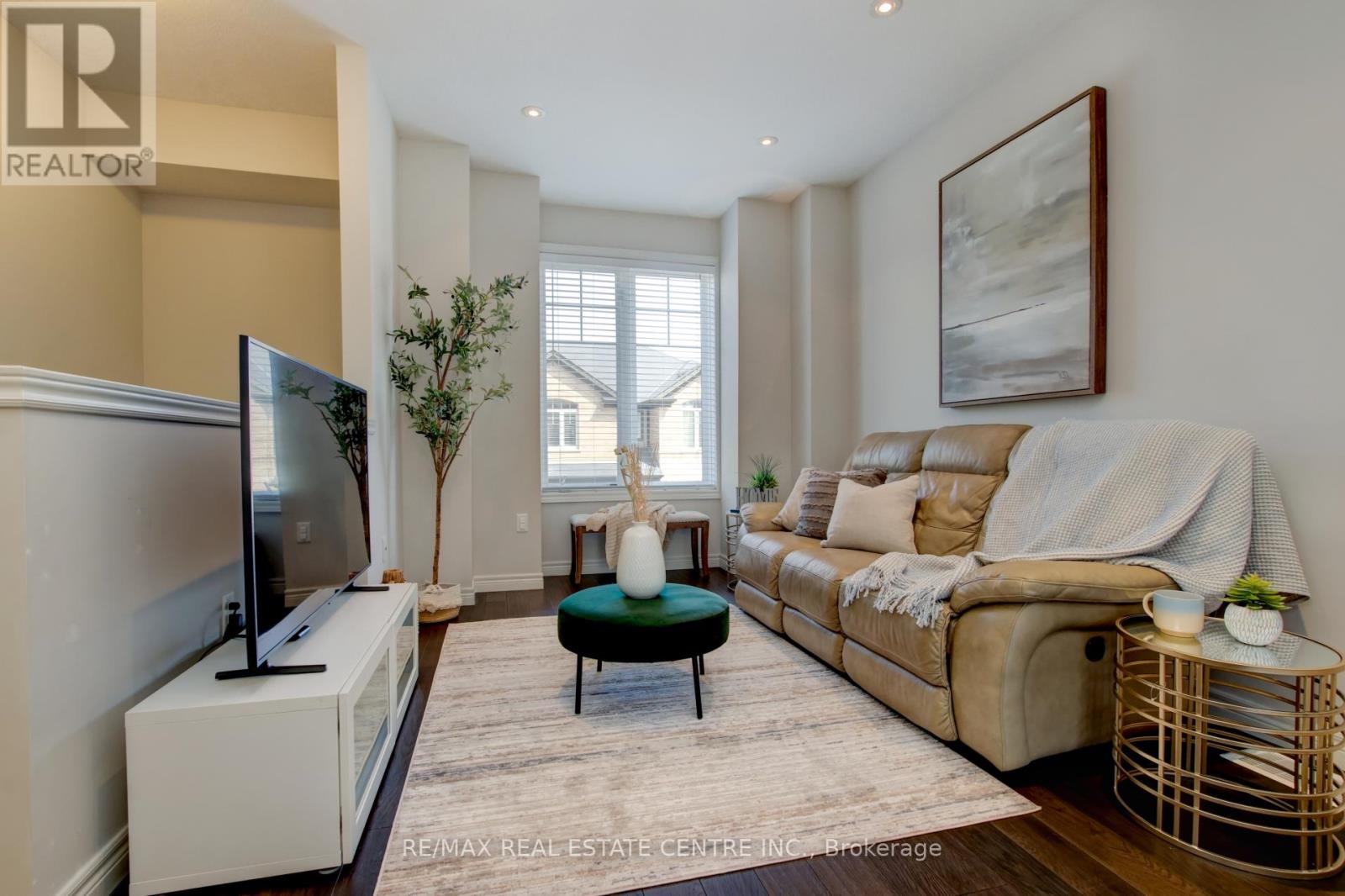 4 - 247 FESTIVAL WAY, Hamilton (Binbrook) — photo 6