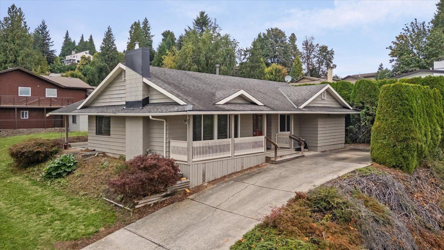 9951 HILLCREST DRIVE, Little Mountain, Chilliwack — photo 1