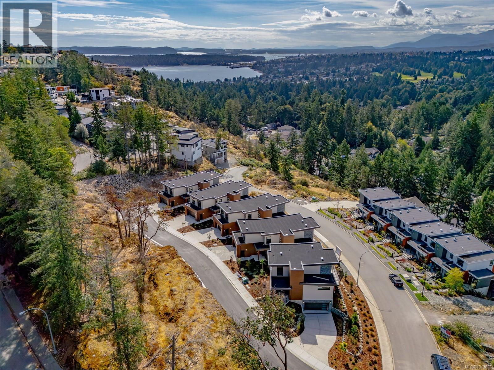 #102 1220 Manzanita Pl - 1