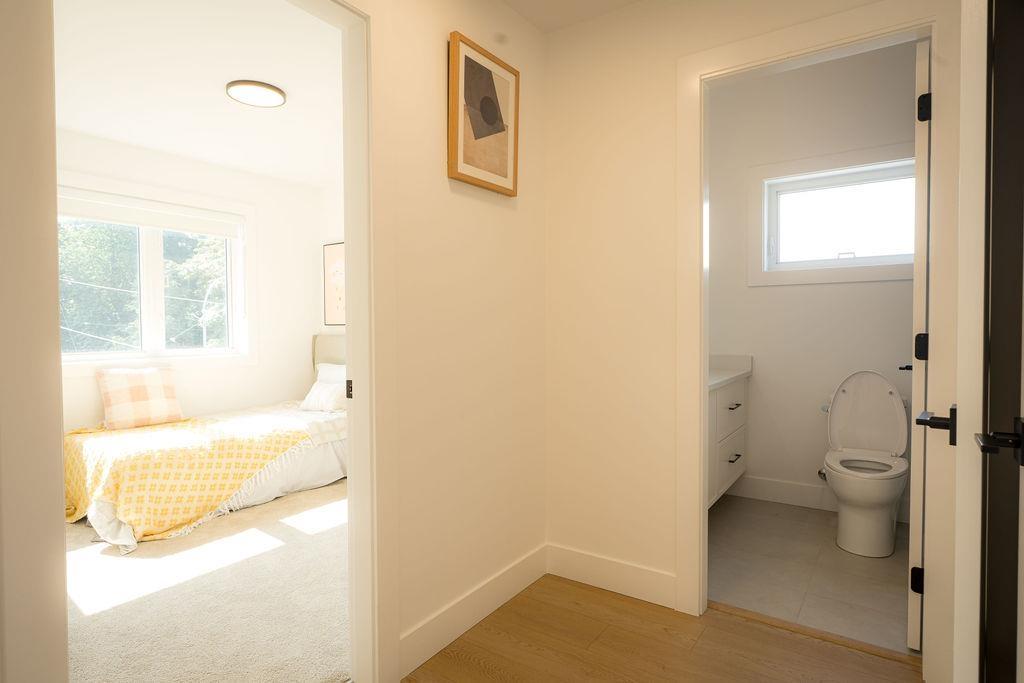 Photo 30 of 36