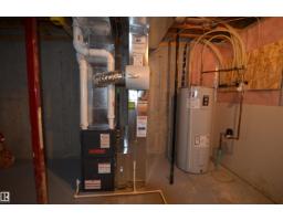 20745 99a Av Nw, Edmonton, AB T5T7G4 Photo 27