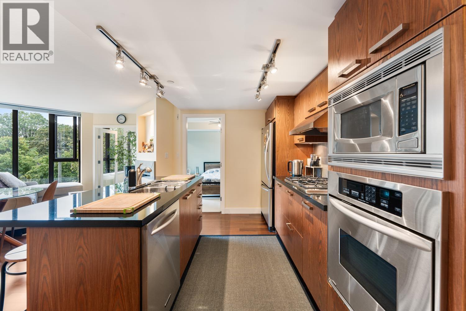 431 3228 TUPPER STREET, Vancouver — photo 9