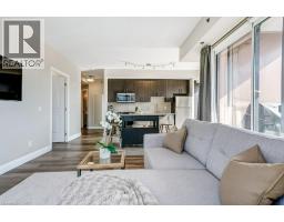 Living room - 5001 Corporate Drive Unit# 410, Burlington, ON L7L0H5 Photo 8