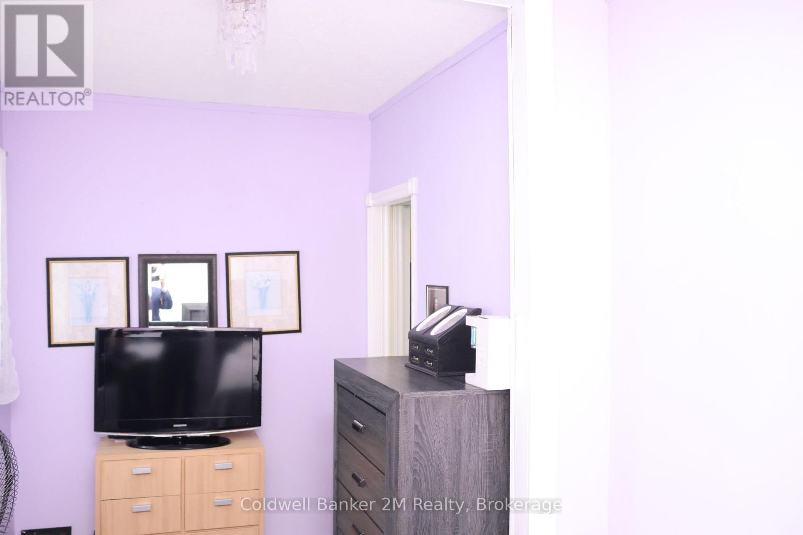 119 NASSAU STREET - 8