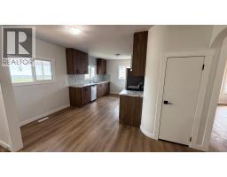 709 Centre Street, Hanna, AB T0J1P0 Photo 17
