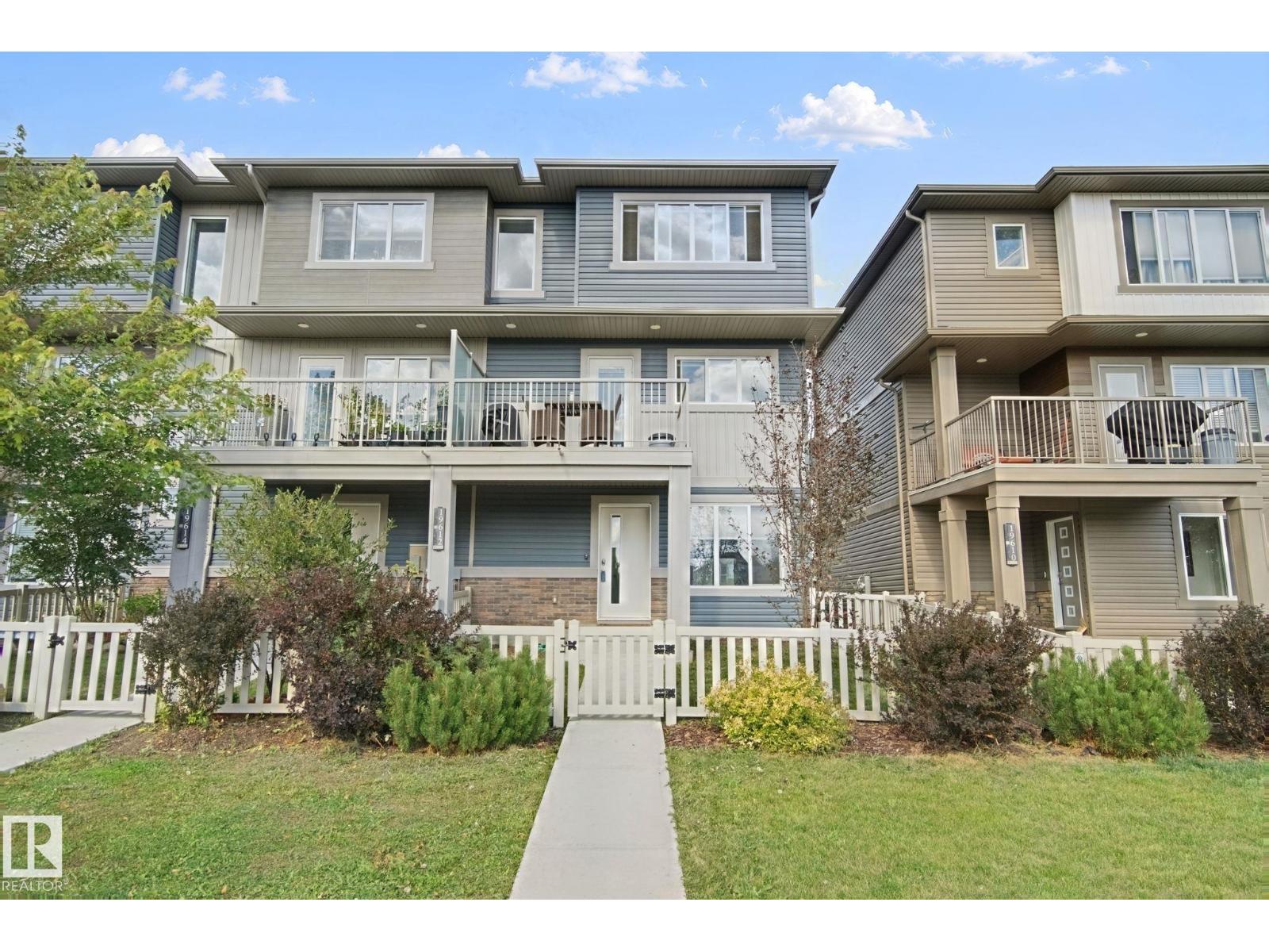 19612 27 AV NW, Edmonton, Alberta, T6M0X1