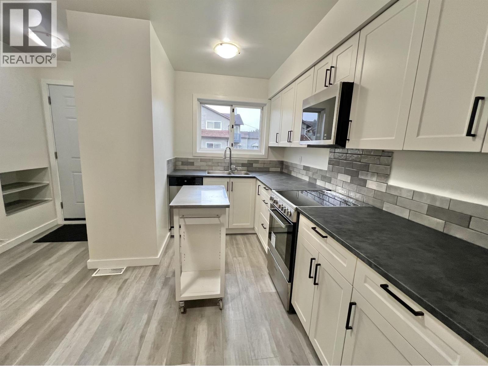 813 LOTBINIERE STREET - Image 4