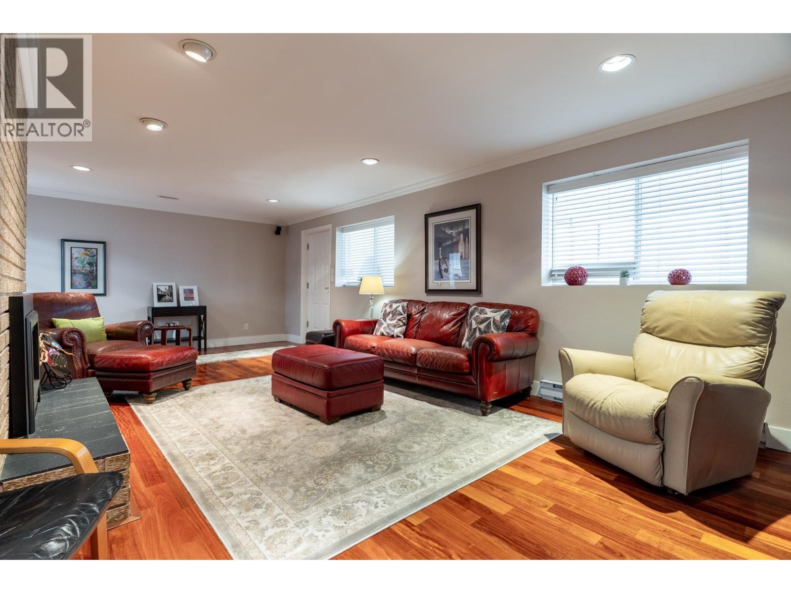 Photo of 1119 HAMMOND AVENUE 30