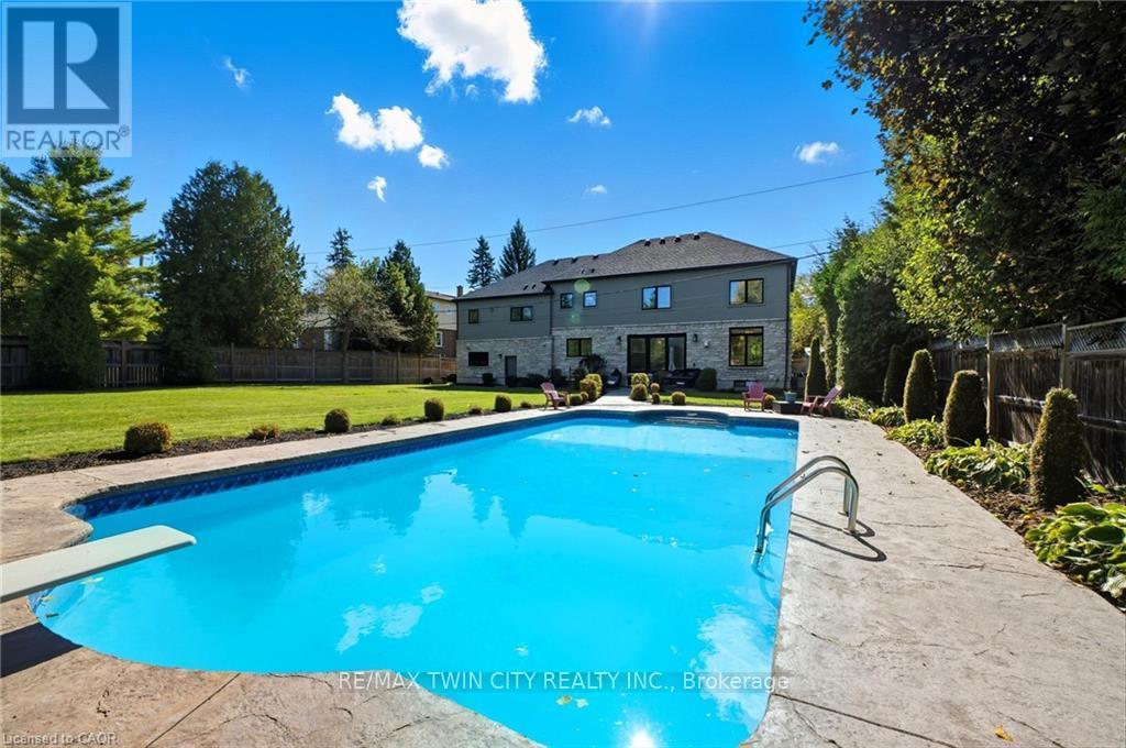855 AVENUE ROAD - Image 44