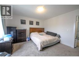 Primary Bedroom - 9507b 112 Avenue, Clairmont, AB T8X5C8 Photo 9