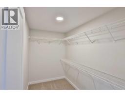 877 Devonia Circle W - photo 17
