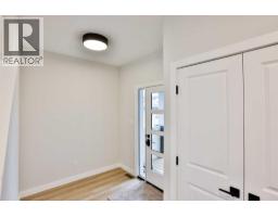877 Devonia Circle W - photo 3
