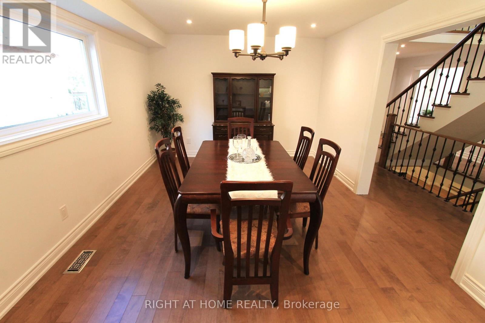 4 KIRKLAND COURT - 16